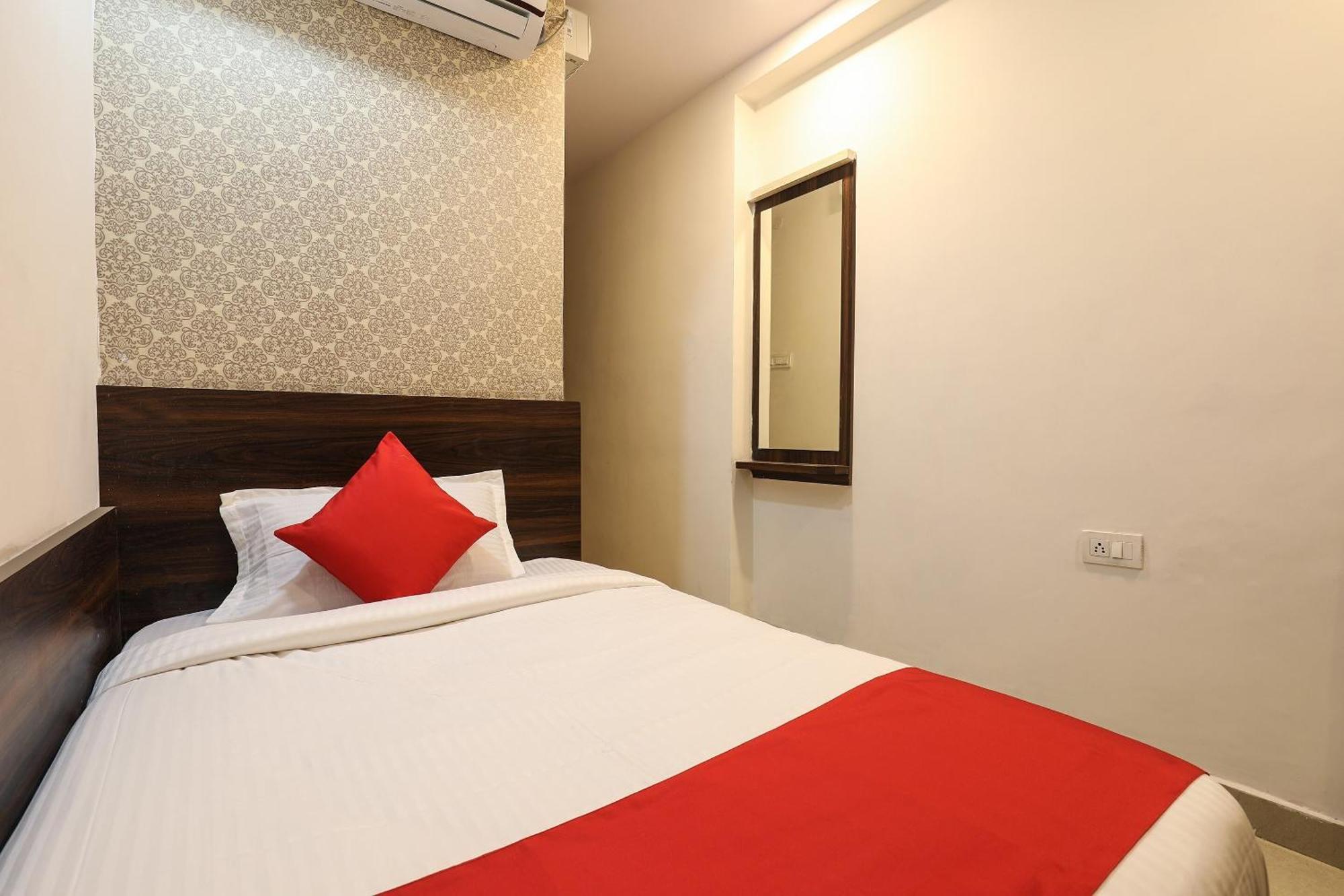 Hotel O Deccan Lodging And Boarding Hyderabad Exterior foto